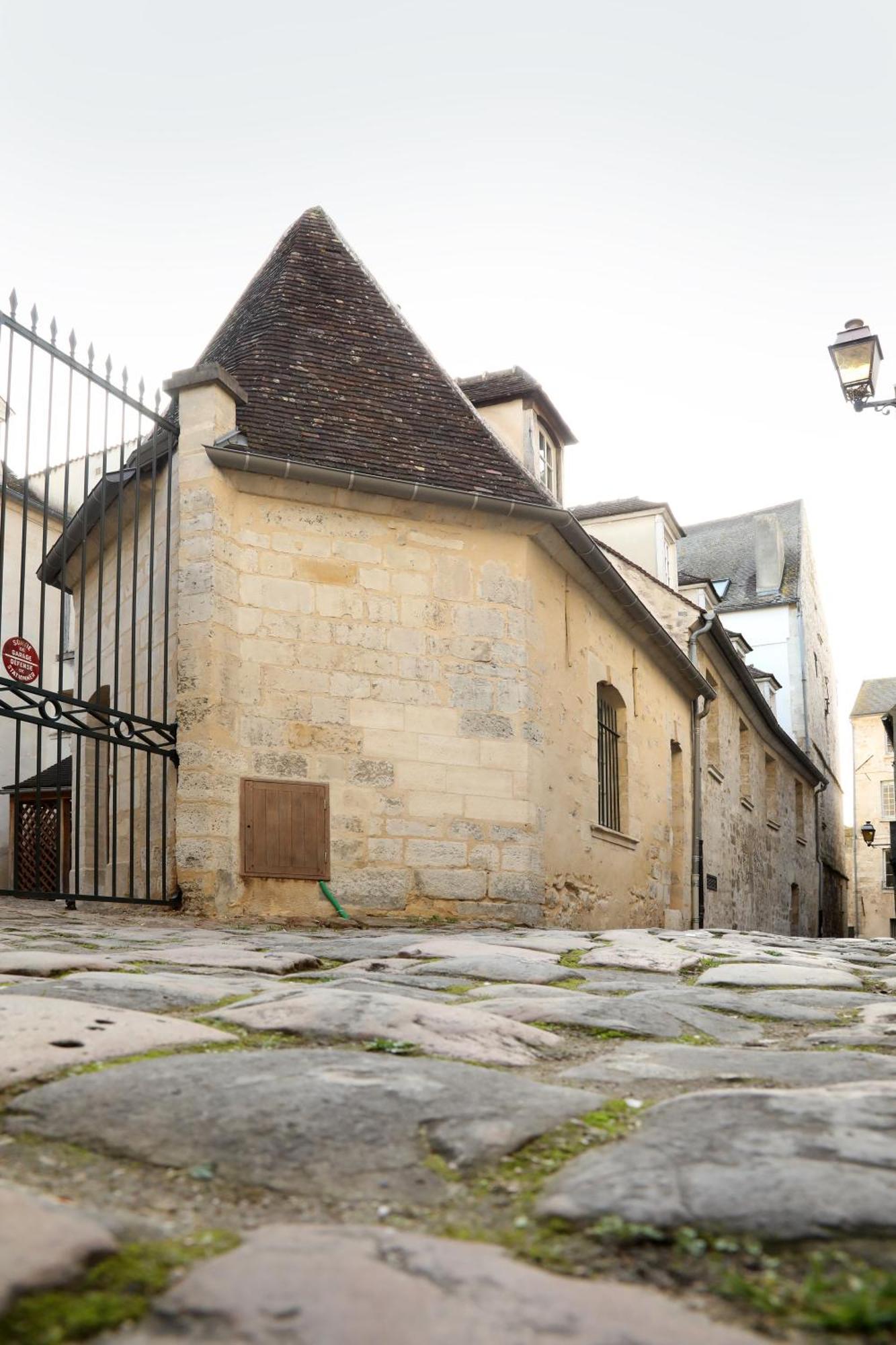 Maison Emily In Senlis By La Boite En Plus Leilighet Eksteriør bilde